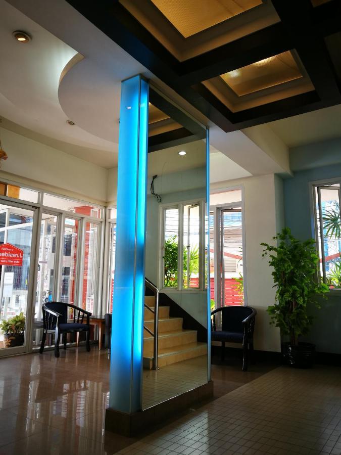 J.Residence Samut Prakan Exteriör bild
